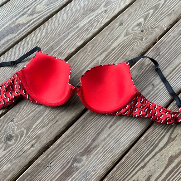 Victoria’s Secret Penguin Bra - Picture 4 of 7